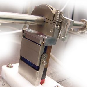 Customised closed chamber welding head for orbital welding