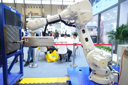 宝利苏迪RTS智能化管板机器人焊接系统：胀、铣、焊、检全流程焊接解决方案